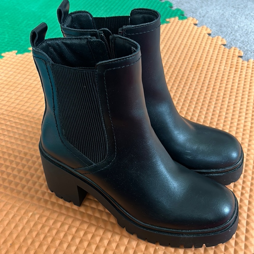 Blondo waterproof boots size 8